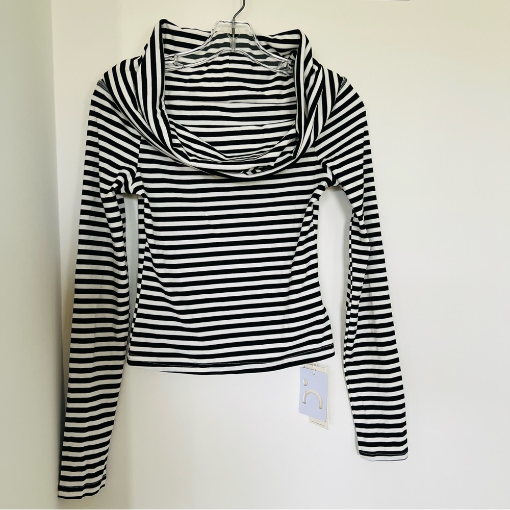 Commense Off Shoulder Overfold Stripe Long Sleeve Knit Top medium